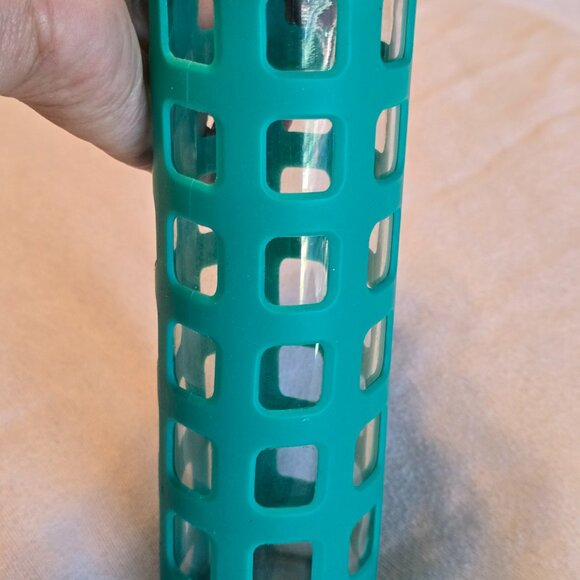 Ello Syndicate Glass Water Bottle Green 20-ounce Reusable Drink Flip Top Lid GUC - Picture 5 of 12